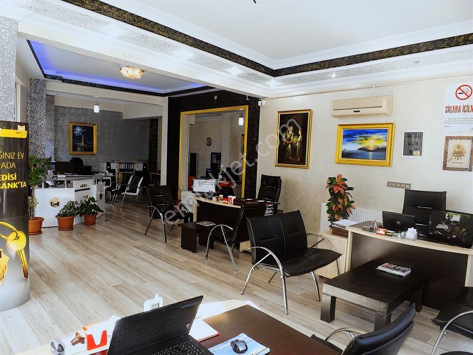 Bulgurlu Cumhuriyet Mh. Libadiye Yakın 2+1 90m2 Kapalı Otoparklı - Görsel 3