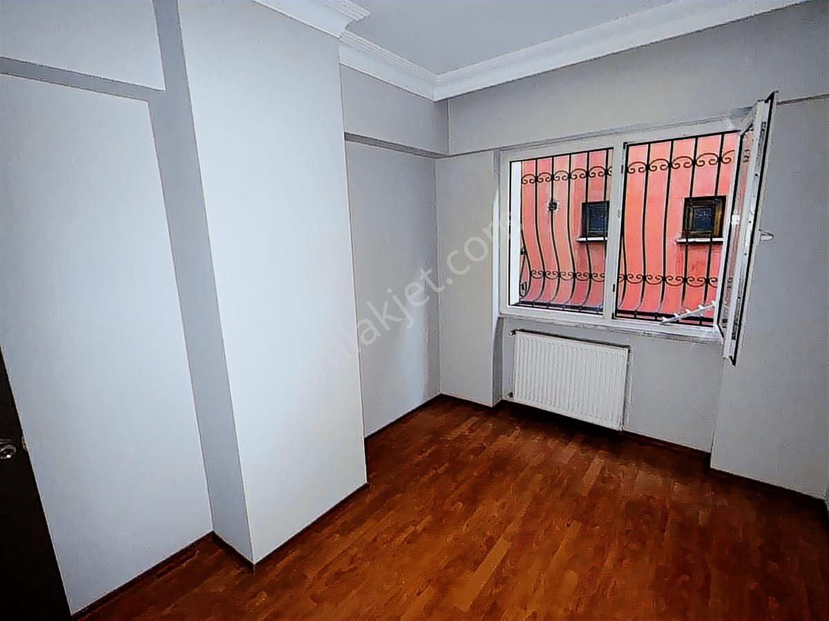 Bulgurlu Cumhuriyet Mh. Libadiye Yakın 2+1 90m2 Kapalı Otoparklı - Görsel 5