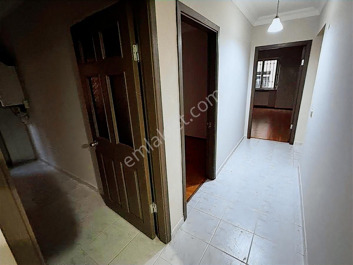 Bulgurlu Cumhuriyet Mh. Libadiye Yakın 2+1 90m2 Kapalı Otoparklı - Görsel 17