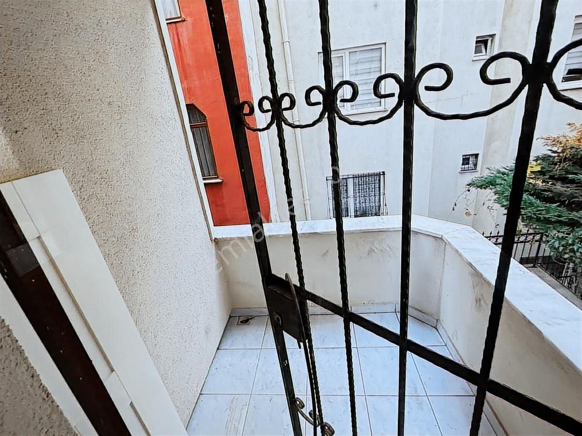 Bulgurlu Cumhuriyet Mh. Libadiye Yakın 2+1 90m2 Kapalı Otoparklı - Görsel 22