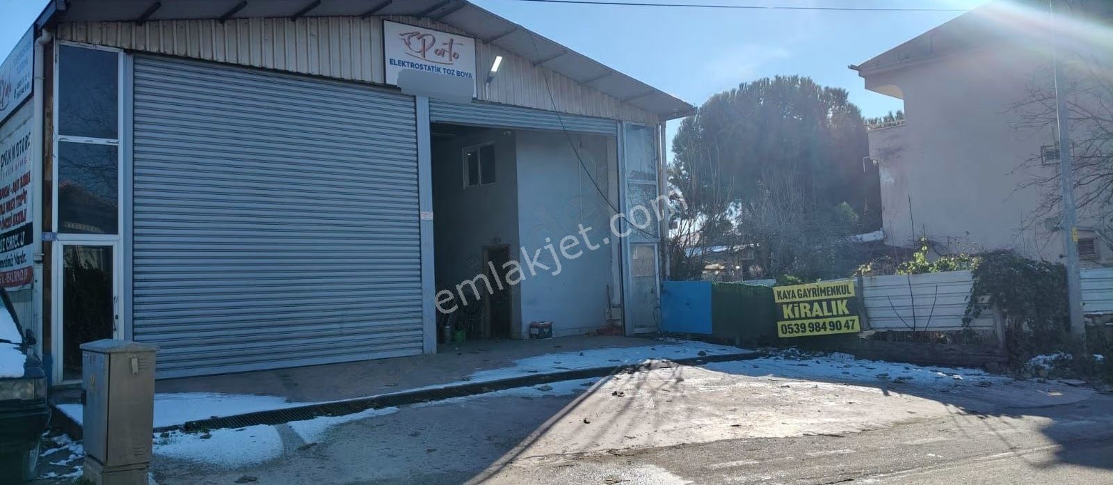 Cadde Üzeri Resmi İsyeri-depo