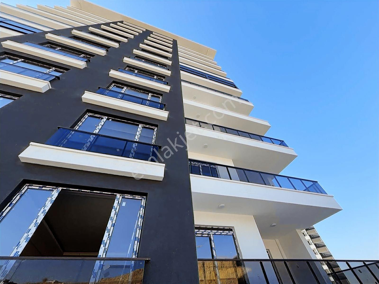 Susuzda Satılık Site İçerisinde Geniş 4+1 Daire Fırsat - Görsel 24