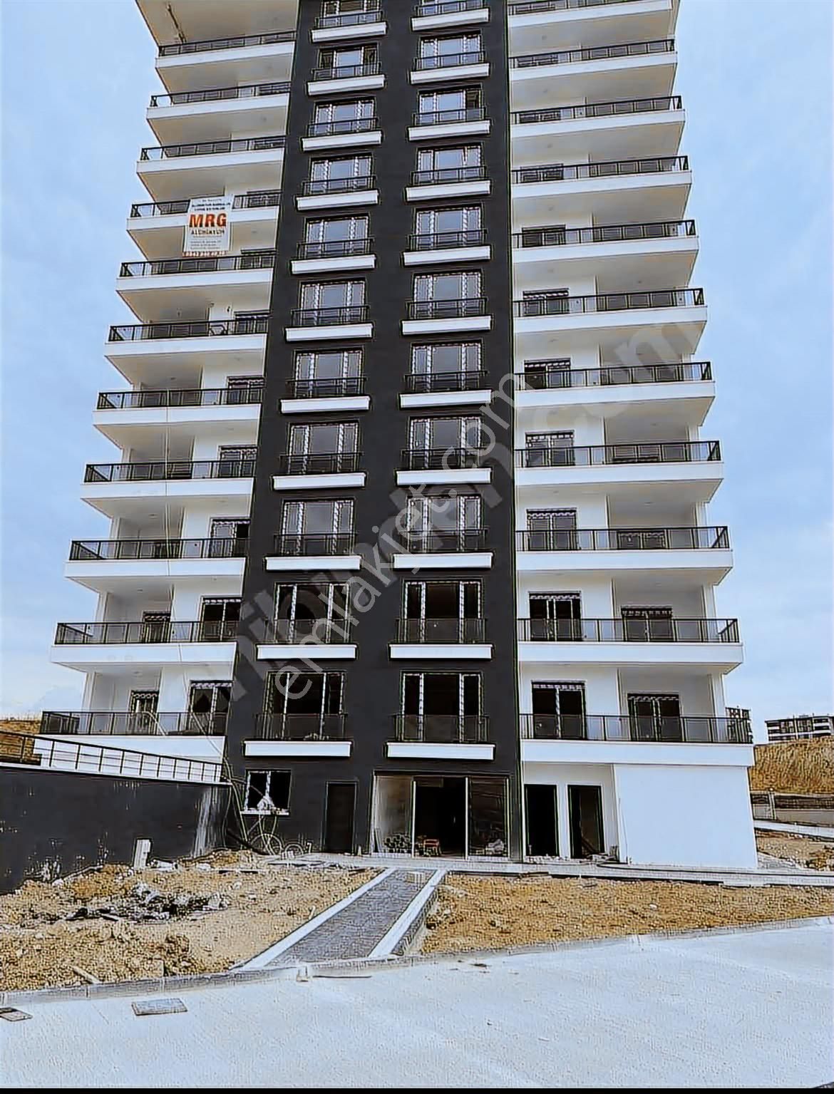 Susuzda Satılık Site İçerisinde Geniş 4+1 Daire Fırsat - Görsel 23