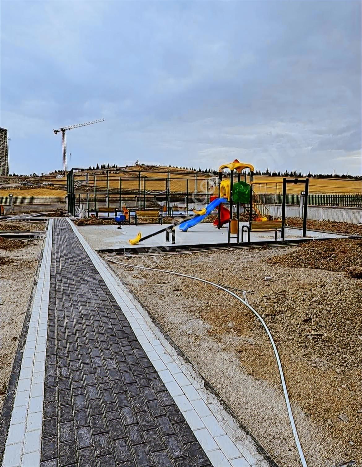 Susuzda Satılık Site İçerisinde Geniş 4+1 Daire Fırsat - Görsel 14