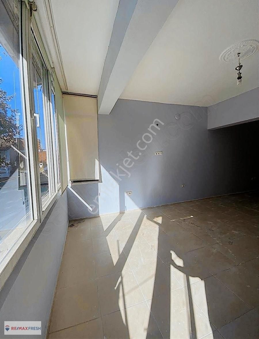 Urla Merkezde Kiralık Ofis - Görsel 4