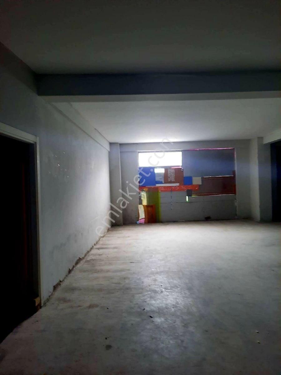 Büyükçekmece Çok Merkezi Konumda Satılık Dükkan - Görsel 6