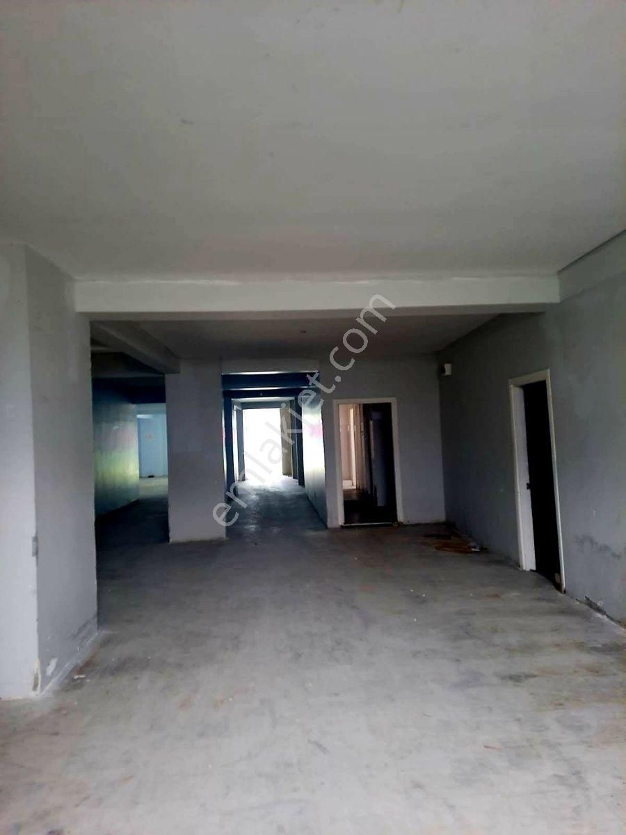 Büyükçekmece Çok Merkezi Konumda Satılık Dükkan - Görsel 17