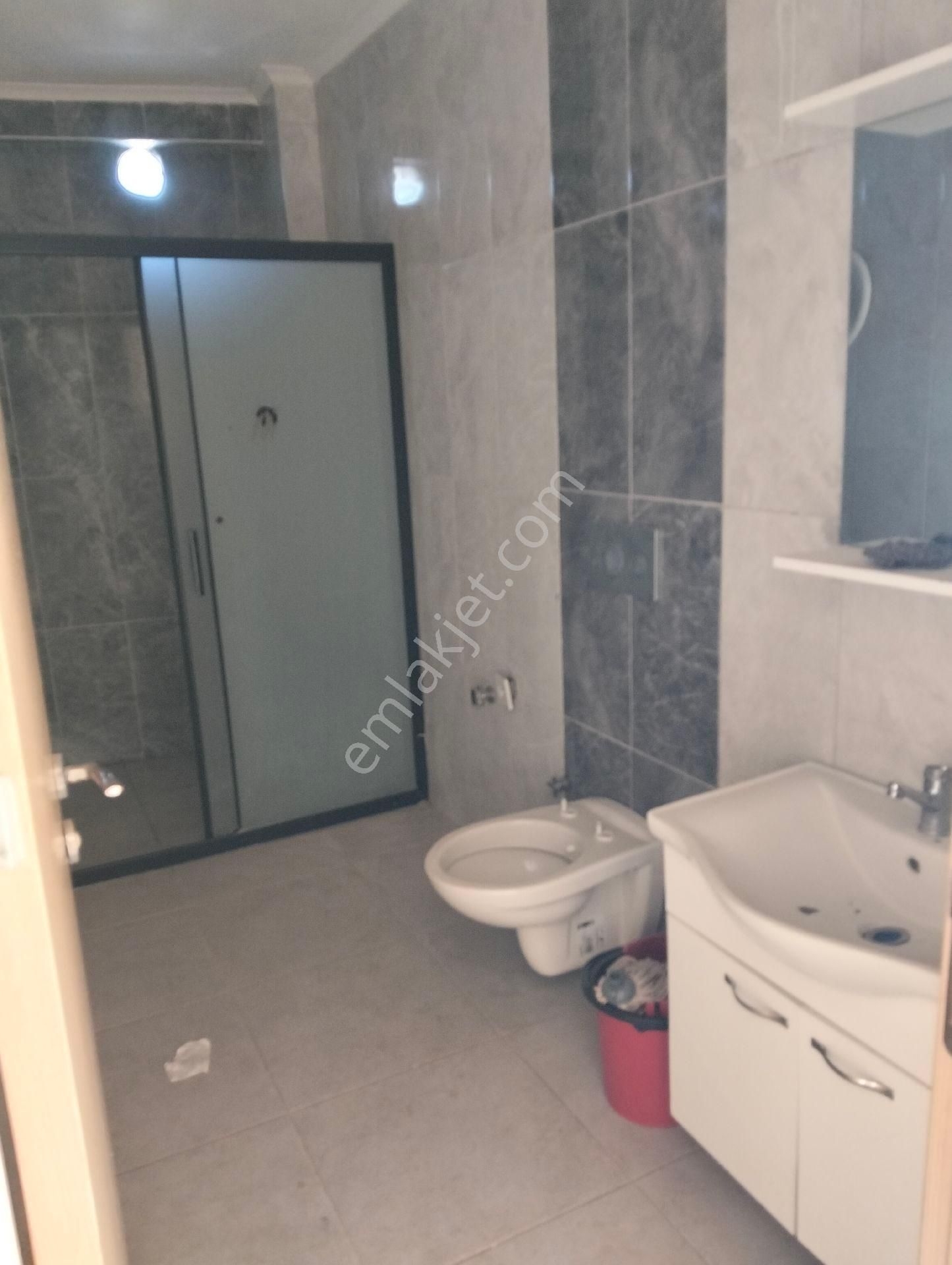 Patlangıçta Kiralık 2+1 Kaloriferli Daire - Görsel 25