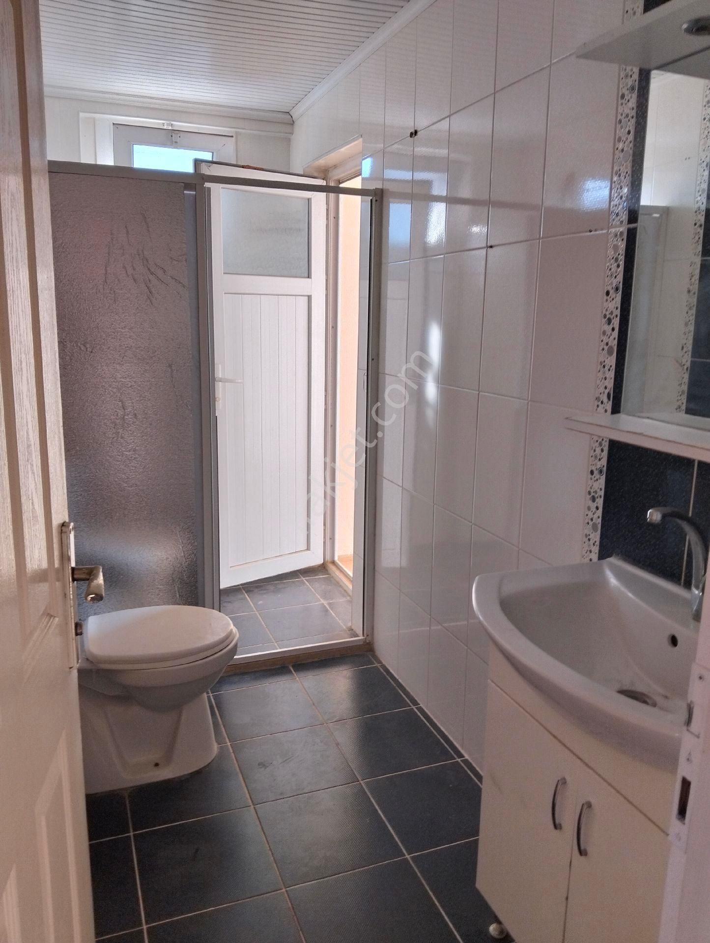 Patlangıçta Kiralık 2+1 Kaloriferli Daire - Görsel 13