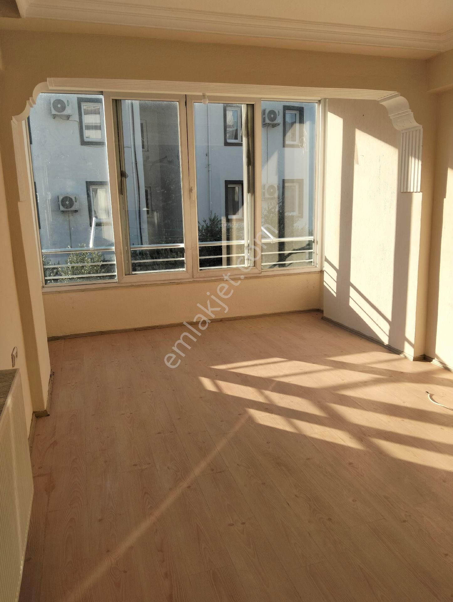 Patlangıçta Kiralık 2+1 Kaloriferli Daire - Görsel 31
