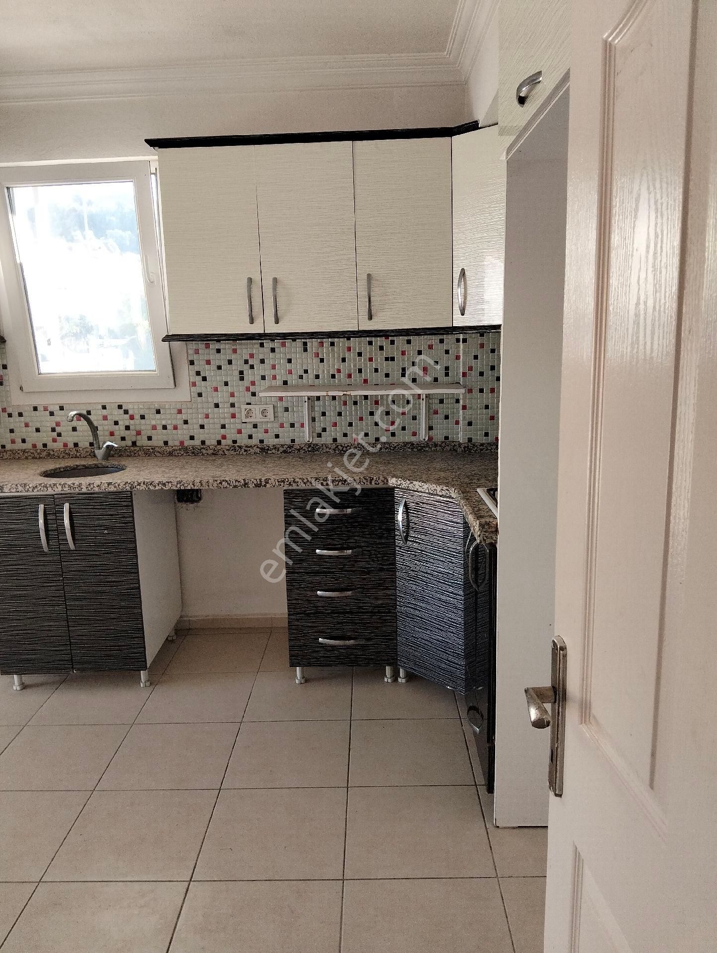 Patlangıçta Kiralık 2+1 Kaloriferli Daire - Görsel 9