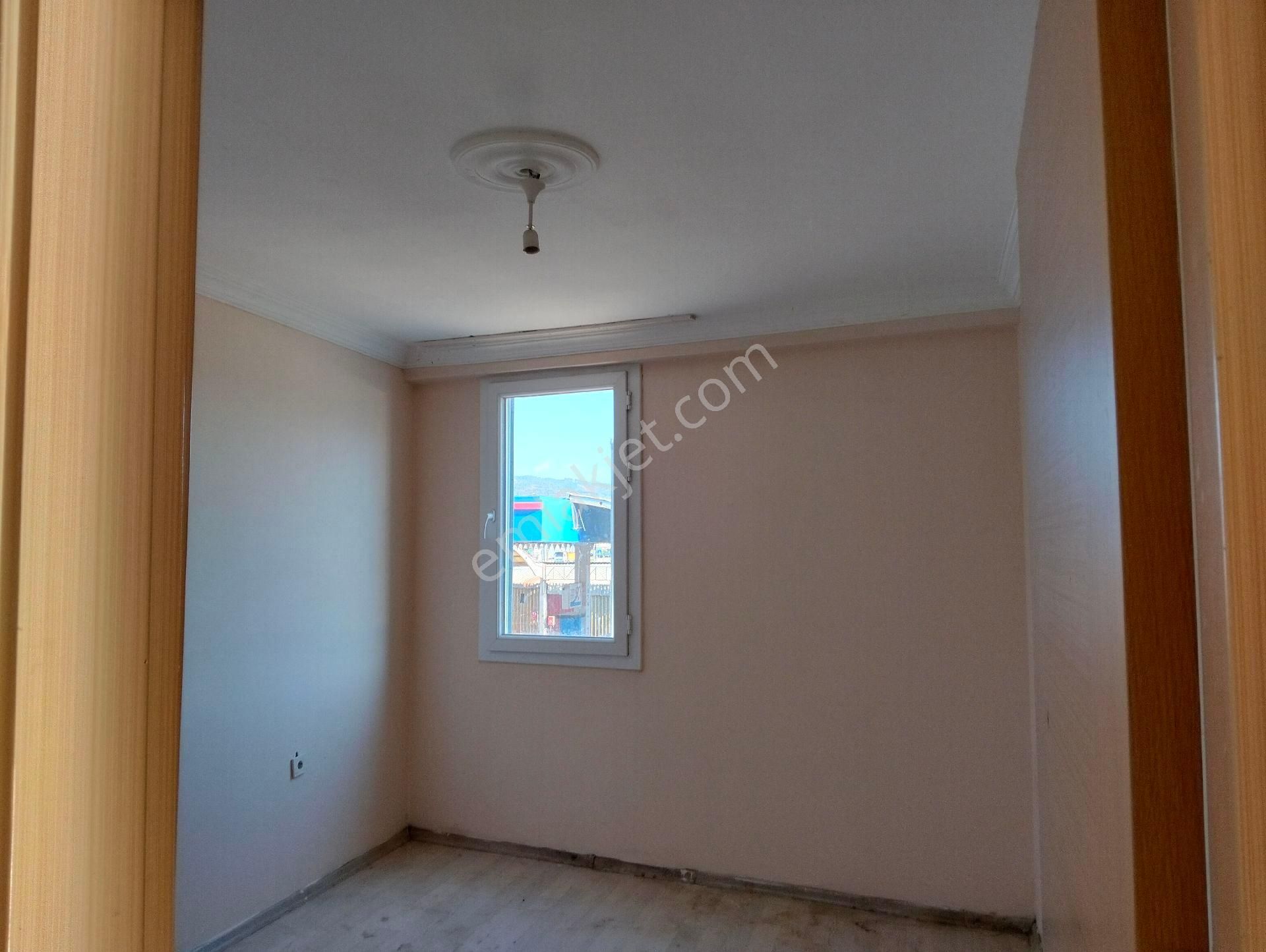 Patlangıçta Kiralık 2+1 Kaloriferli Daire - Görsel 26