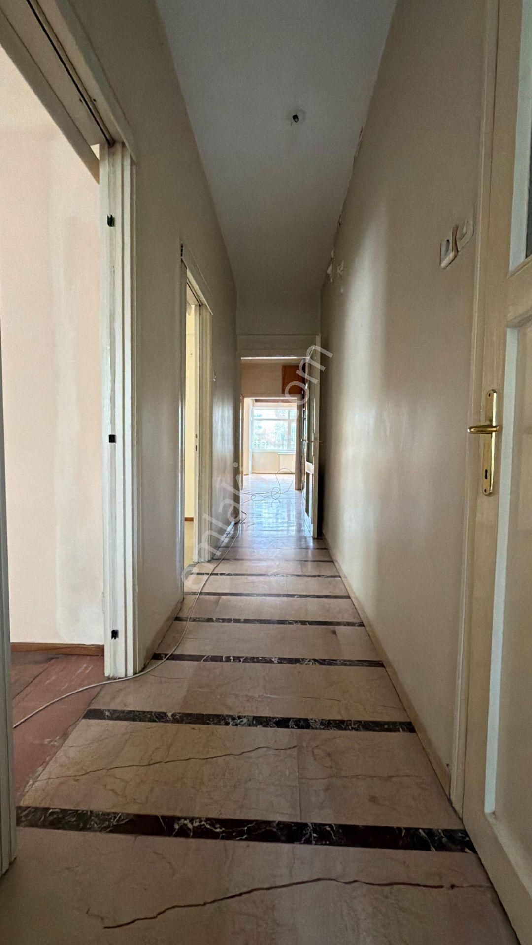 Göztepe'de 90 M² 3+1 Çift Balkonlu Daire - Görsel 22