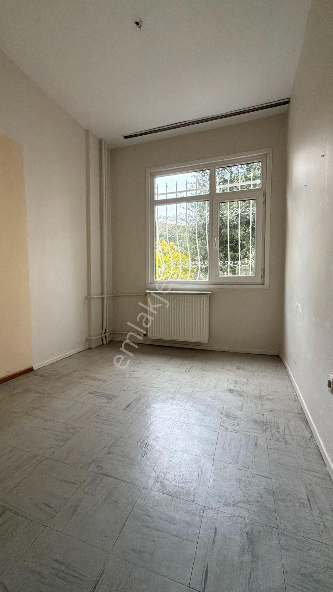 Göztepe'de 90 M² 3+1 Çift Balkonlu Daire - Görsel 16