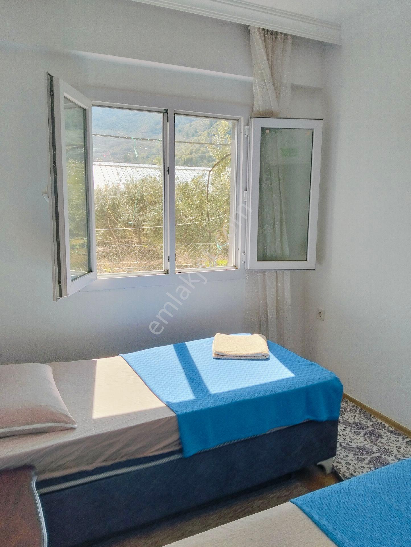 Pazaryeri Mahallesinde Kiralık Eşyalı Müstakil Bahçeli Ev - Görsel 28