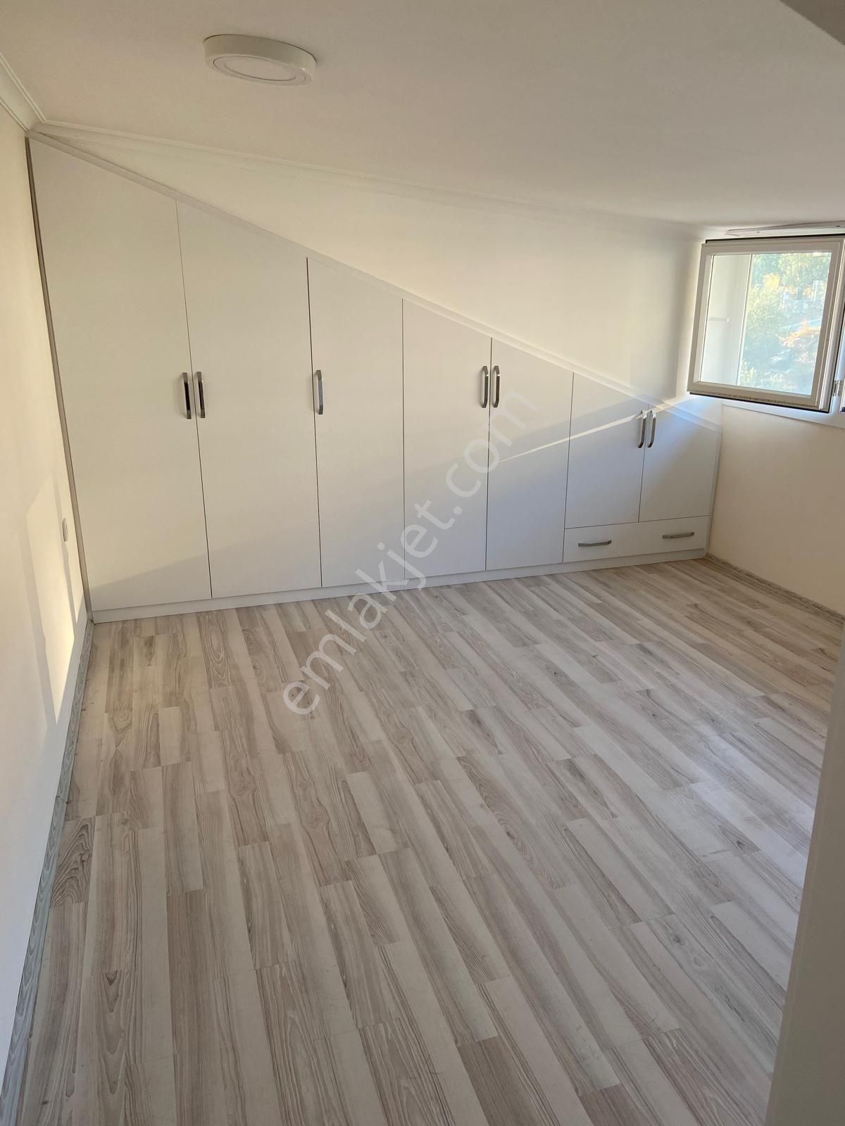 Patlsngıçta Kiralık 2+1 Daire - Görsel 12