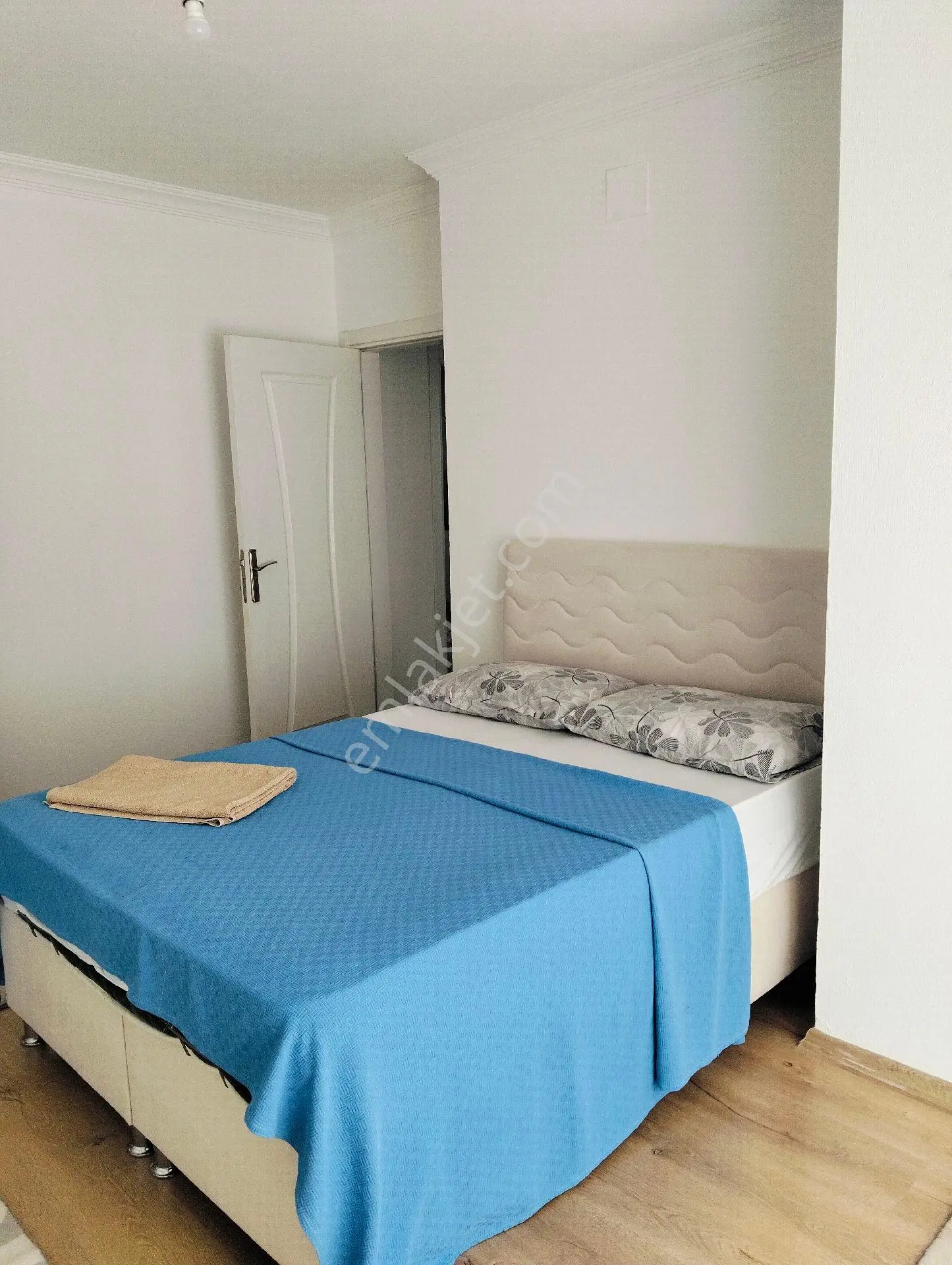 Pazaryeri Mahallesinde Kiralık Eşyalı Müstakil Bahçeli Ev - Görsel 2