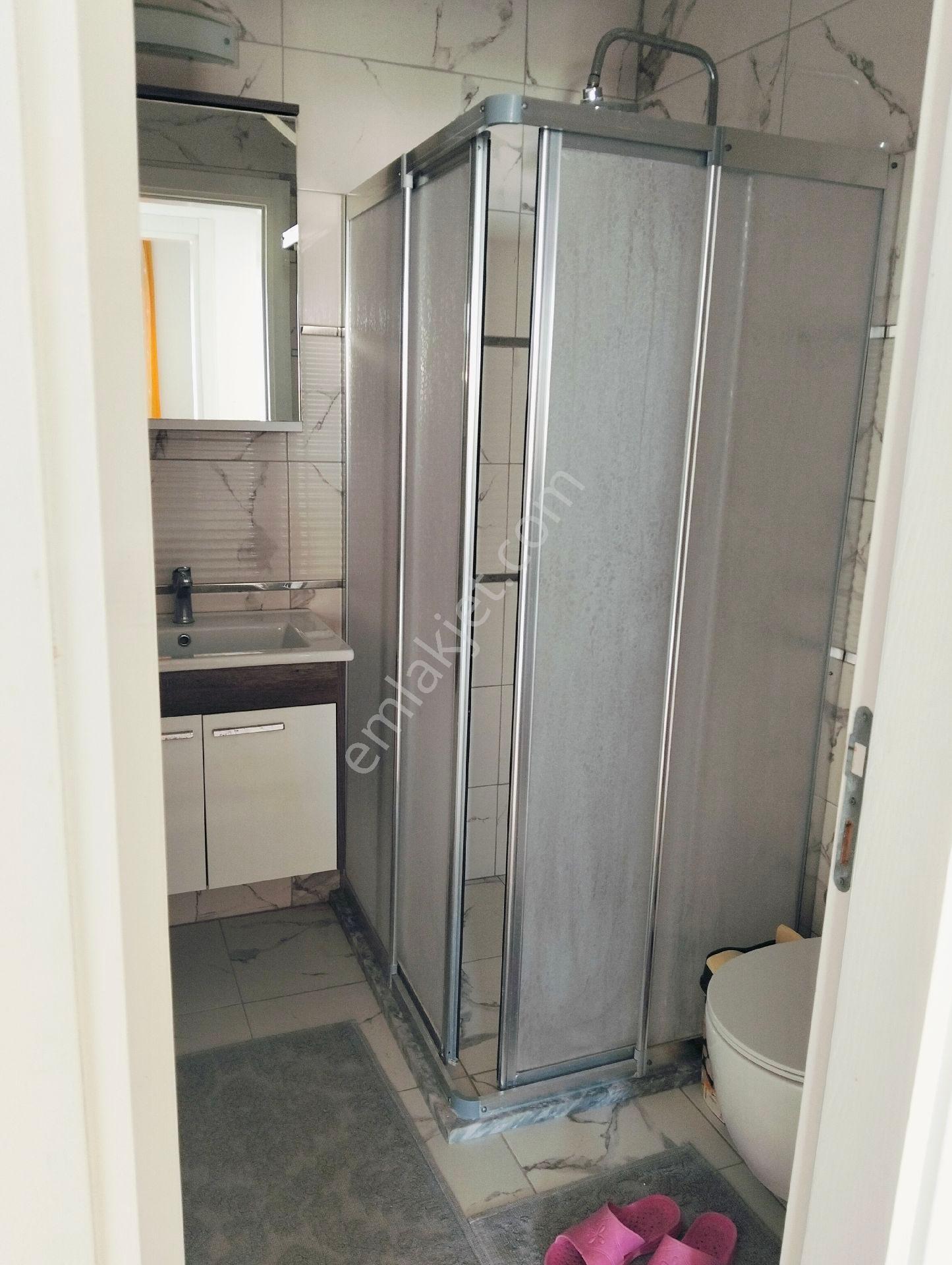 Pazaryeri Mahallesinde Kiralık Eşyalı Müstakil Bahçeli Ev - Görsel 34