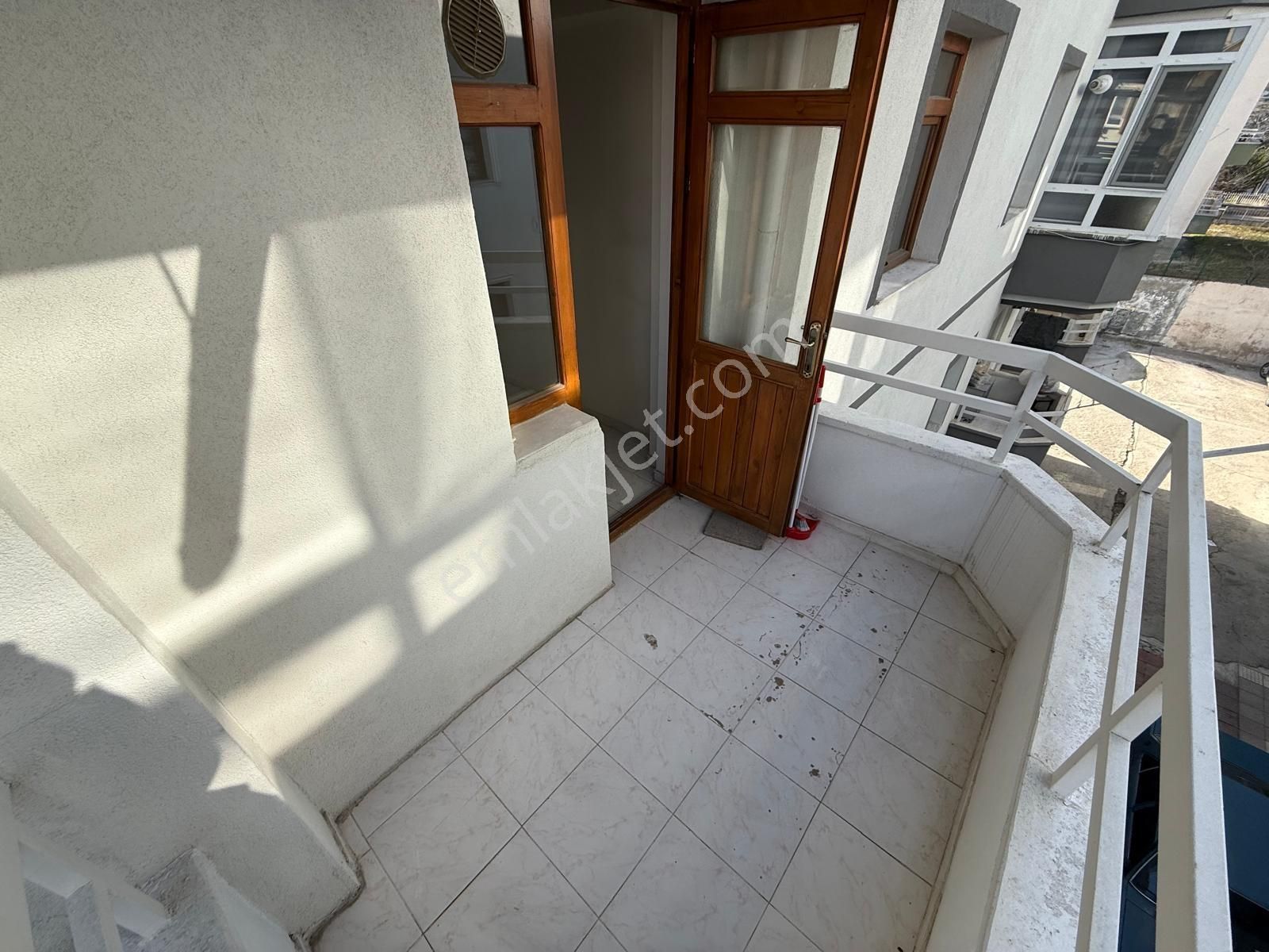 Rota'dan Ş.hastanesi Yakını Seval Cd Paraleli 2.kat Yapılı 3+1 ! - Görsel 23