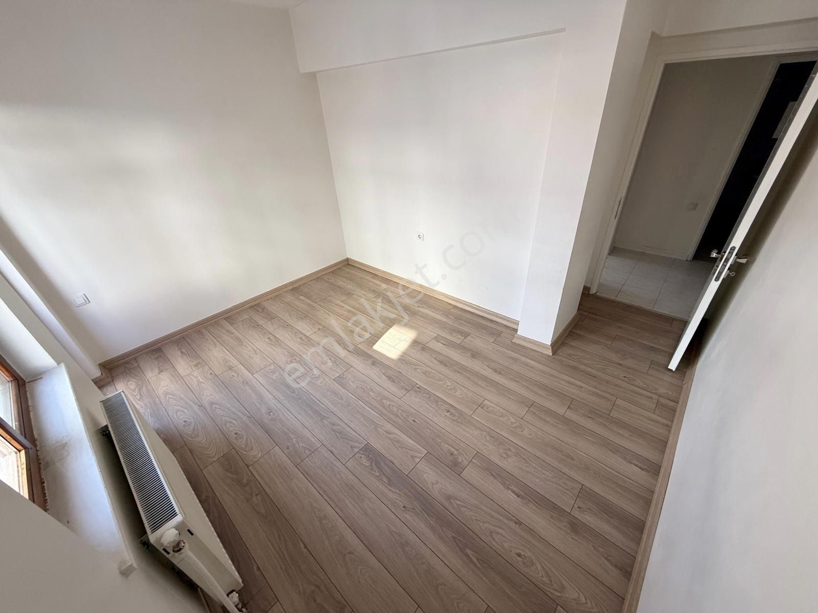 Rota'dan Ş.hastanesi Yakını Seval Cd Paraleli 2.kat Yapılı 3+1 ! - Görsel 14