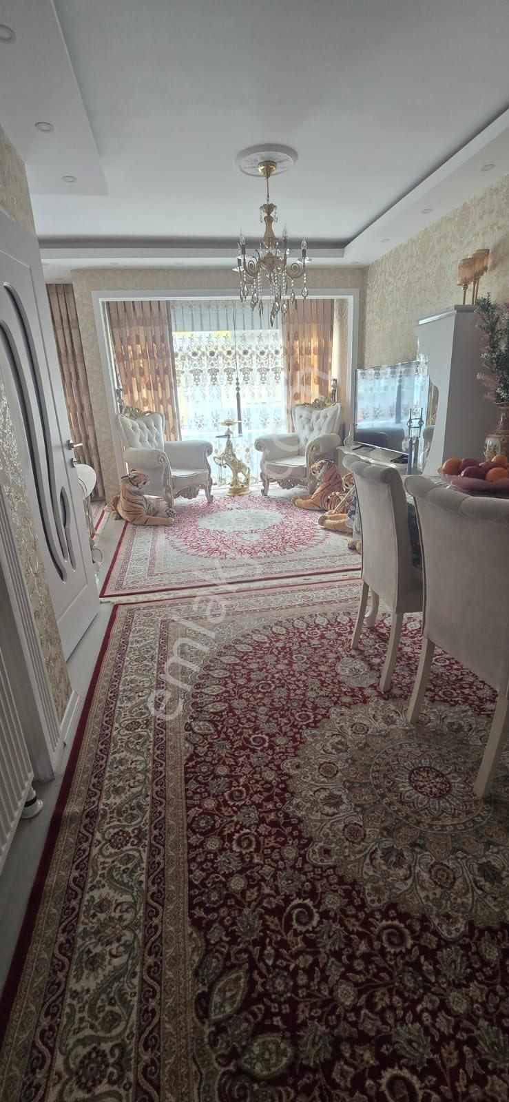 Üsküdarda Acil Sahibinden 2+1 L Salon Satılık Daire..!! - Görsel 2