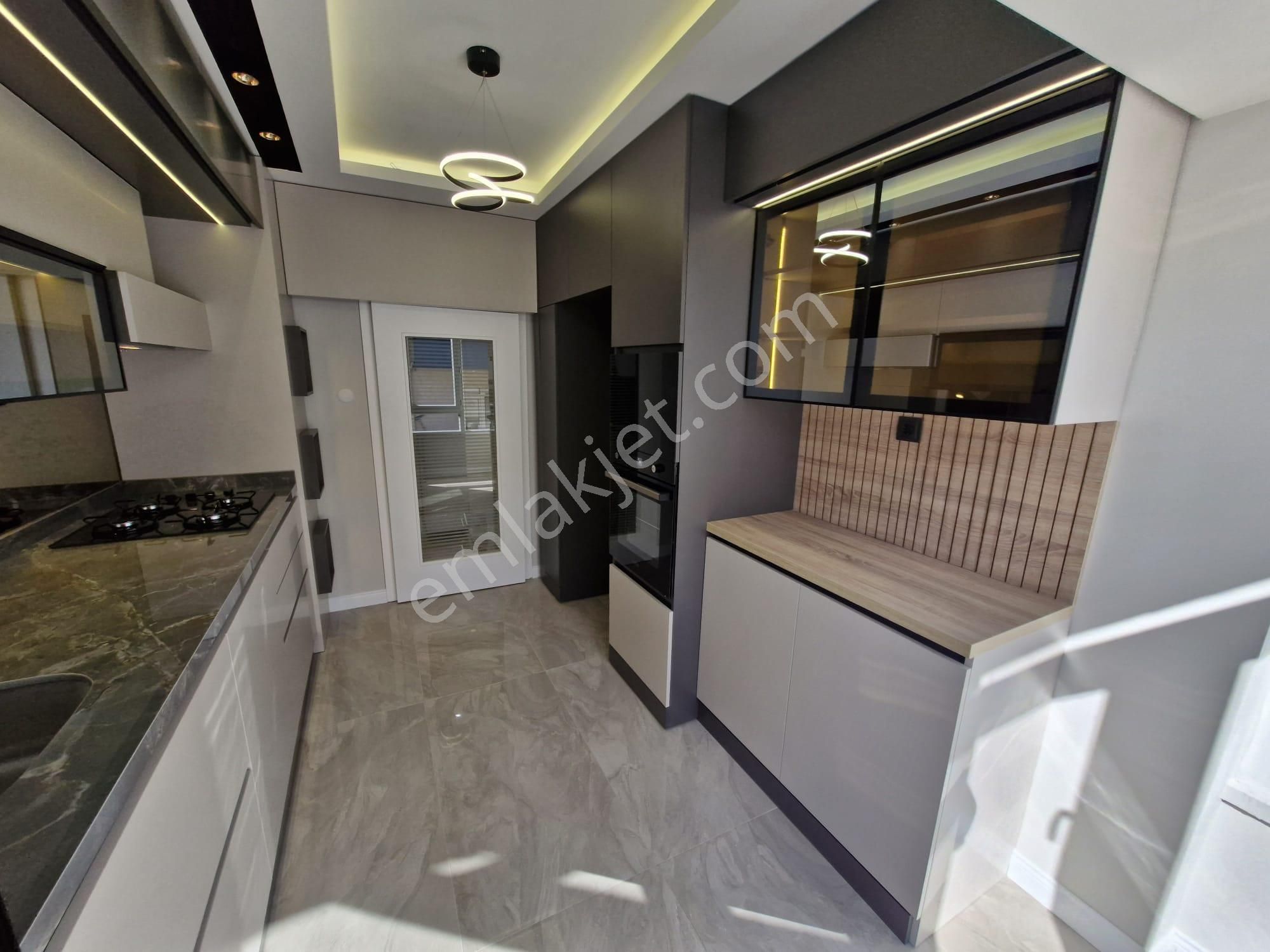 Sincan Selçuklu Mah.de Ultra Lüks Yapılı Satılık 3+1 Daire