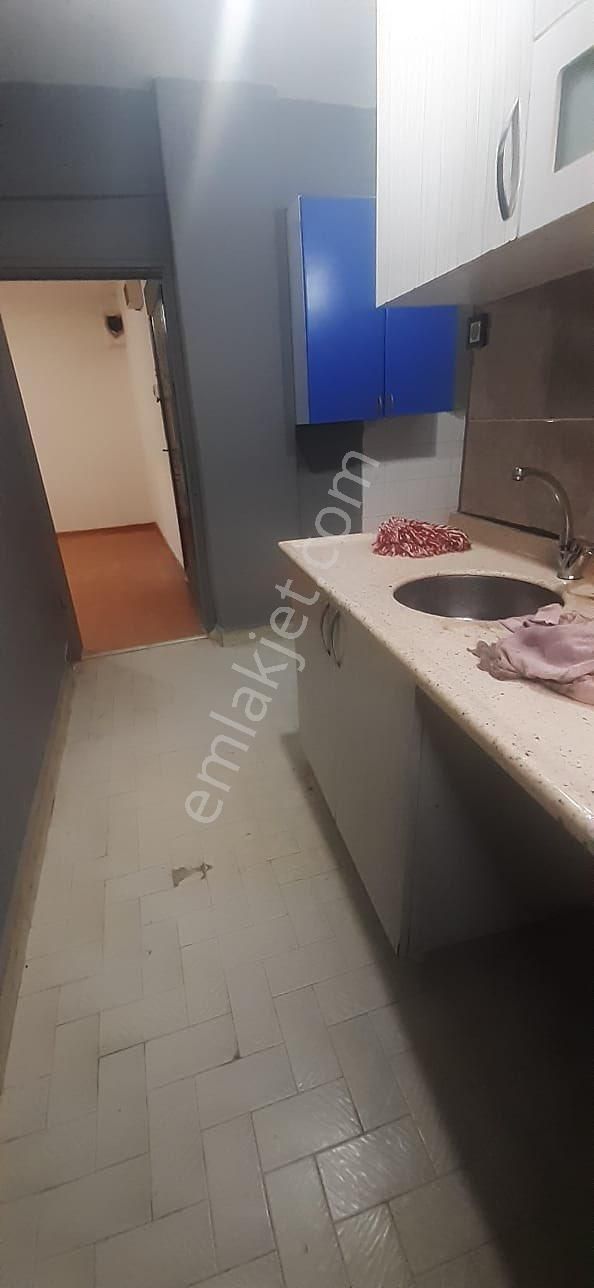 Esenlerde Tadilatlı Temiz 2+1 Daire - Görsel 6