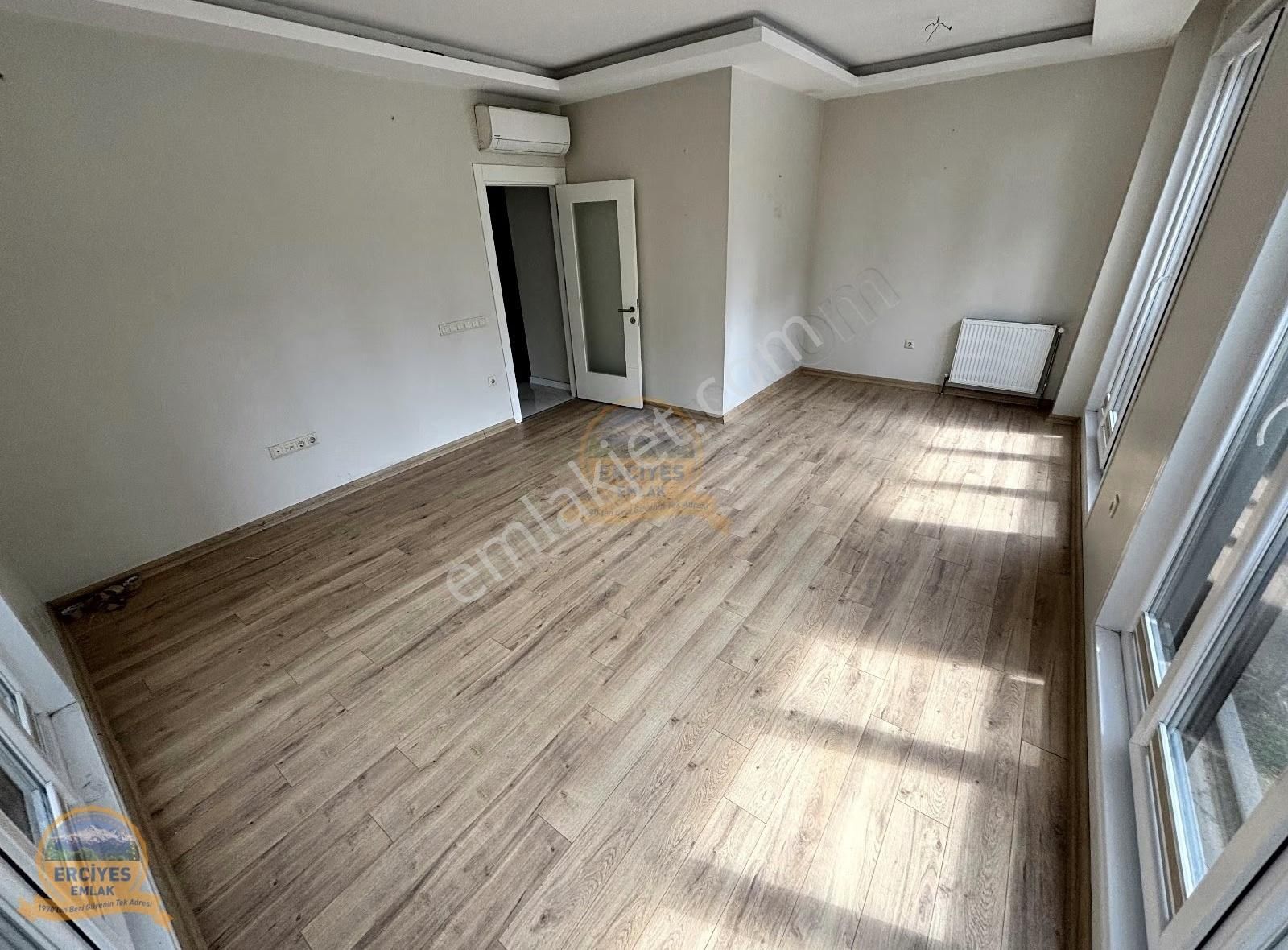 Erciyes'den Merdivenköy'de 2021 Yapımı 3+1 Kombili 100 M² - Görsel 11