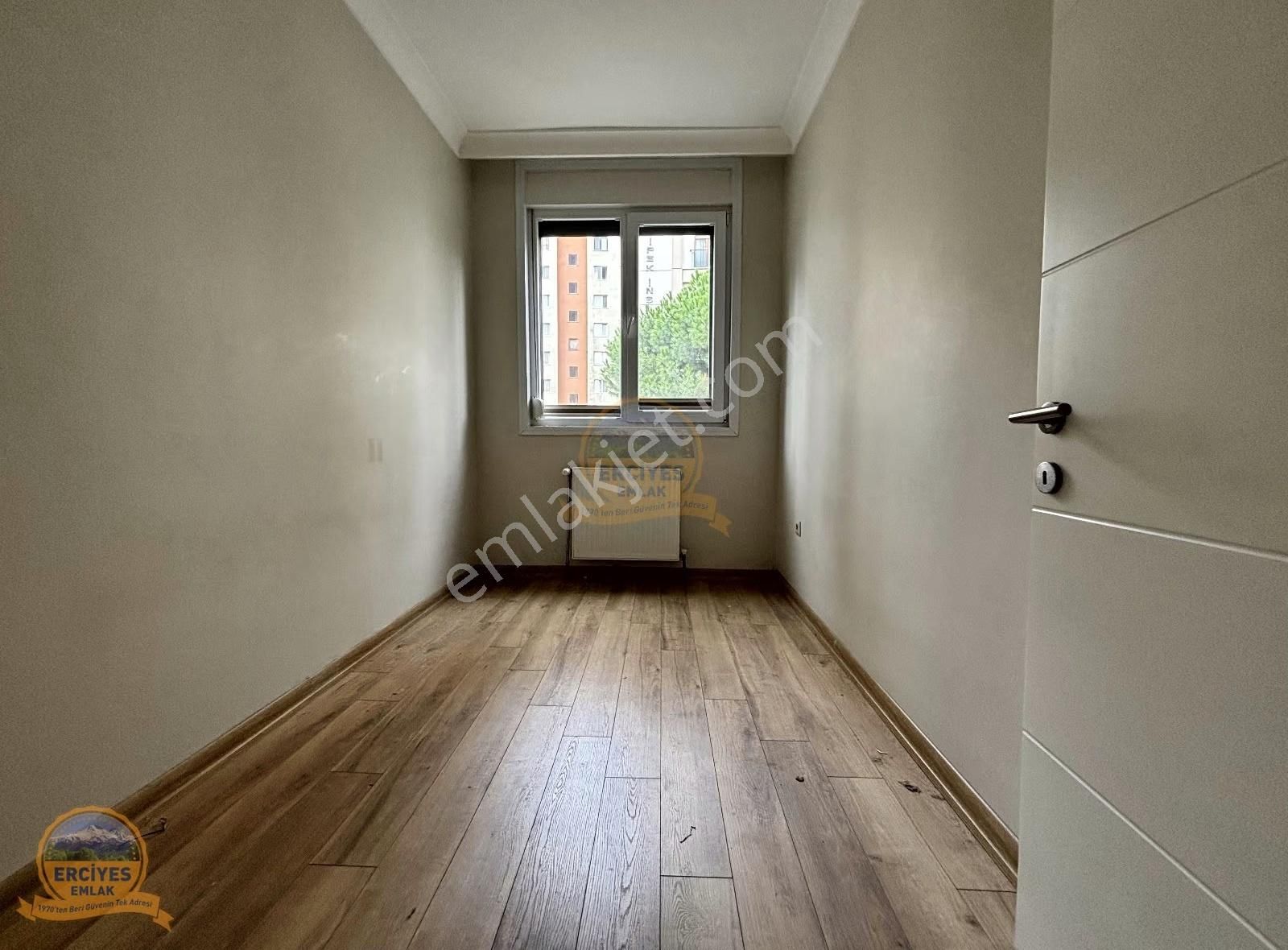 Erciyes'den Merdivenköy'de 2021 Yapımı 3+1 Kombili 100 M² - Görsel 20