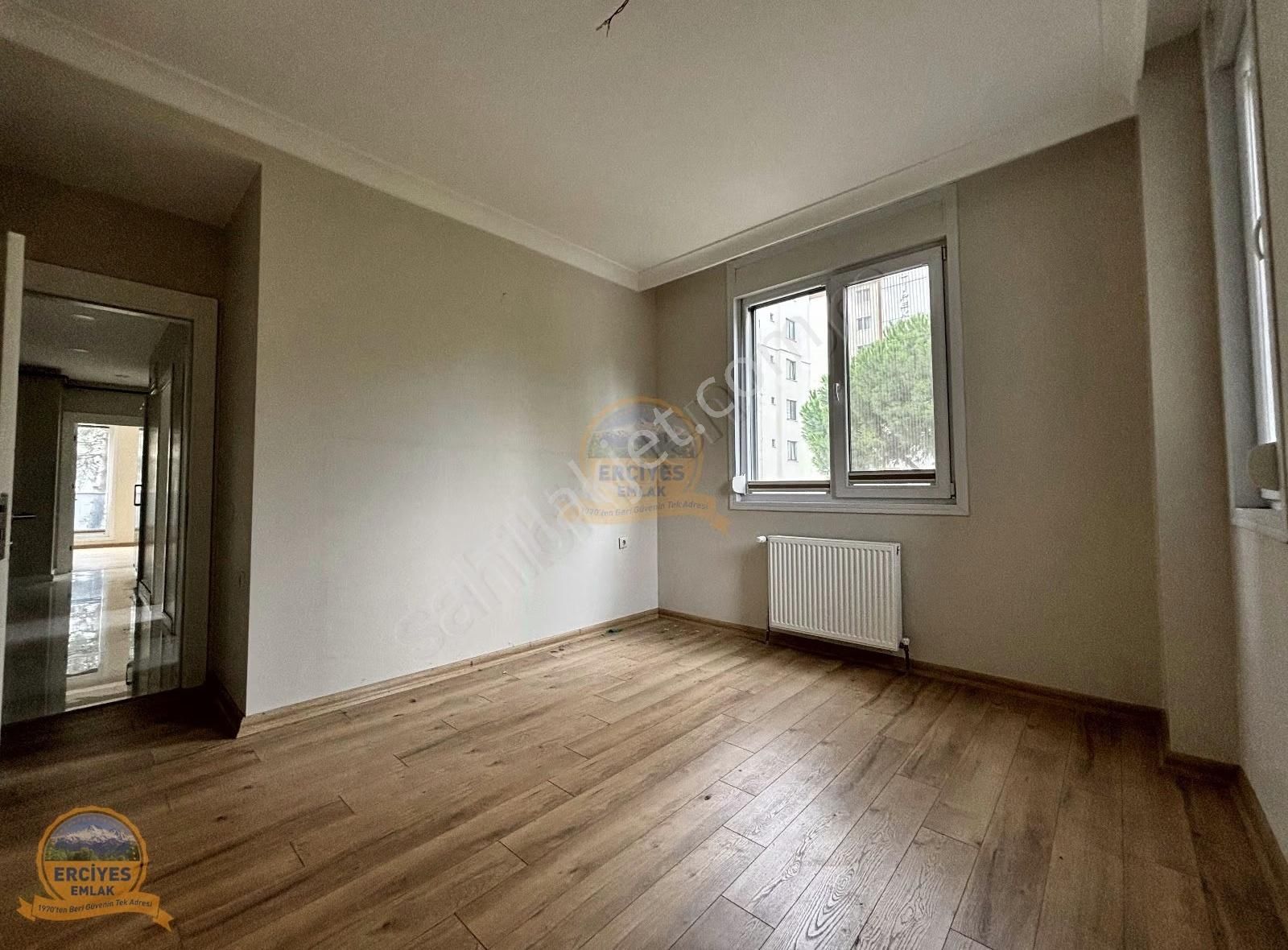 Erciyes'den Merdivenköy'de 2021 Yapımı 3+1 Kombili 100 M² - Görsel 8