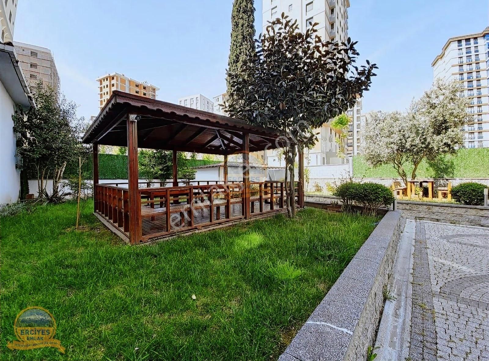 Erciyes'den Ayşekadın Metro Durağına Yakın 2020 Yılı Yapımı 3+1 - Görsel 33