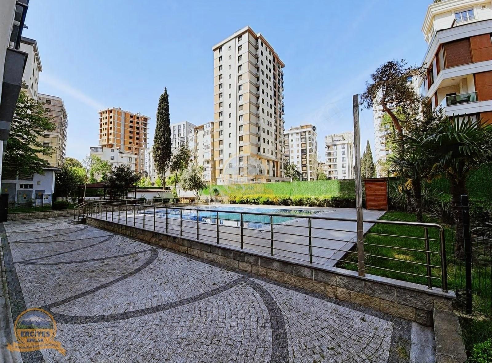 Erciyes'den Ayşekadın Metro Durağına Yakın 2020 Yılı Yapımı 3+1 - Görsel 30