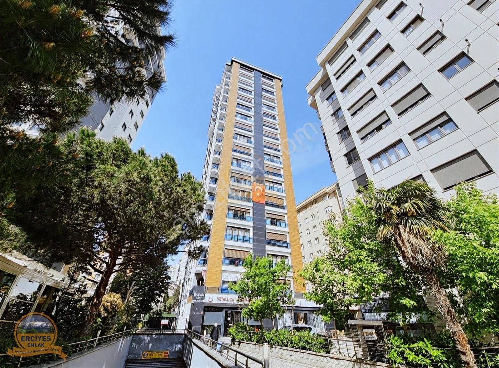 Erciyes'den Ayşekadın Metro Durağına Yakın 2020 Yılı Yapımı 3+1