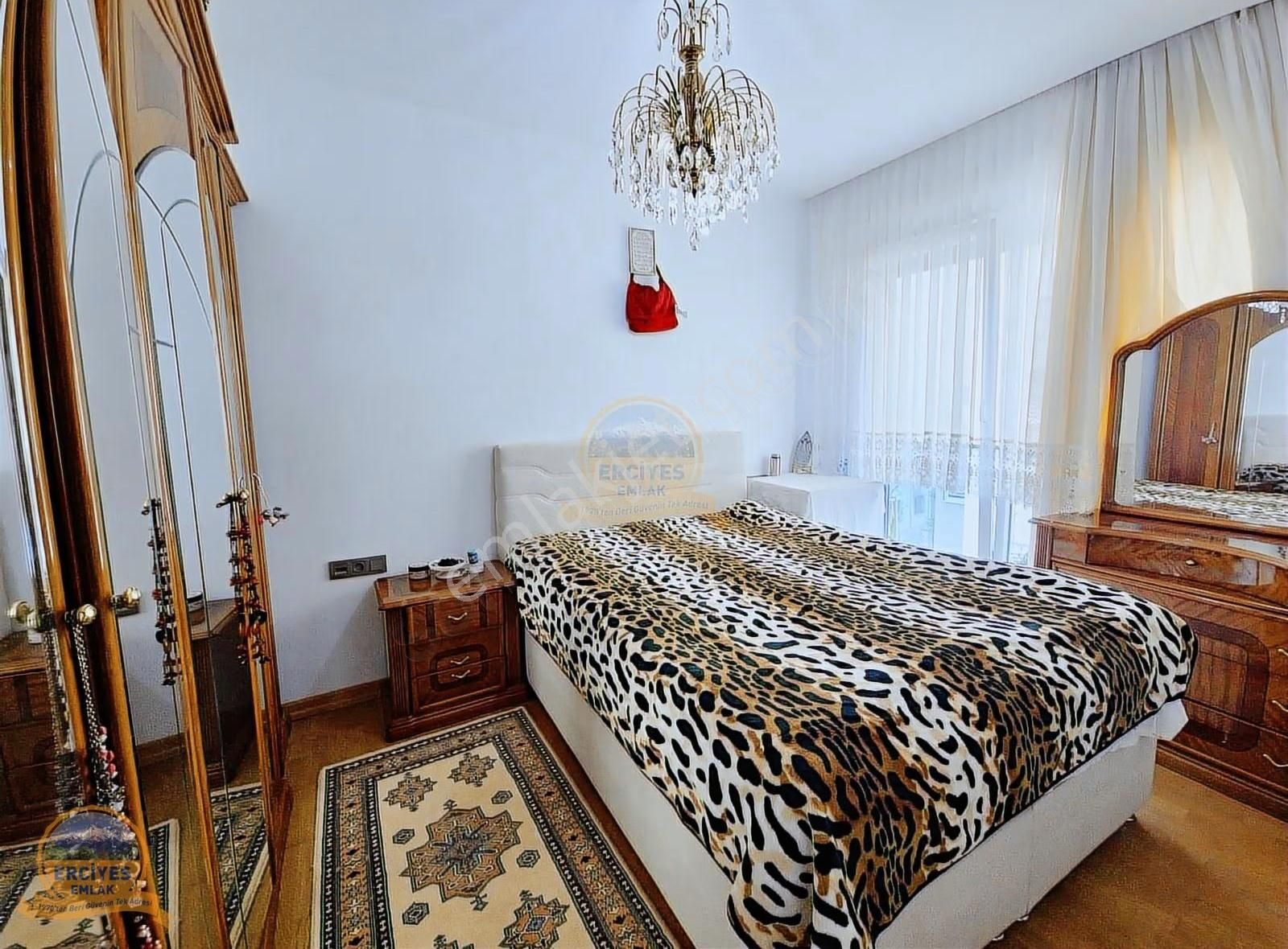 Erciyes'den Ayşekadın Metro Durağına Yakın 2020 Yılı Yapımı 3+1 - Görsel 27