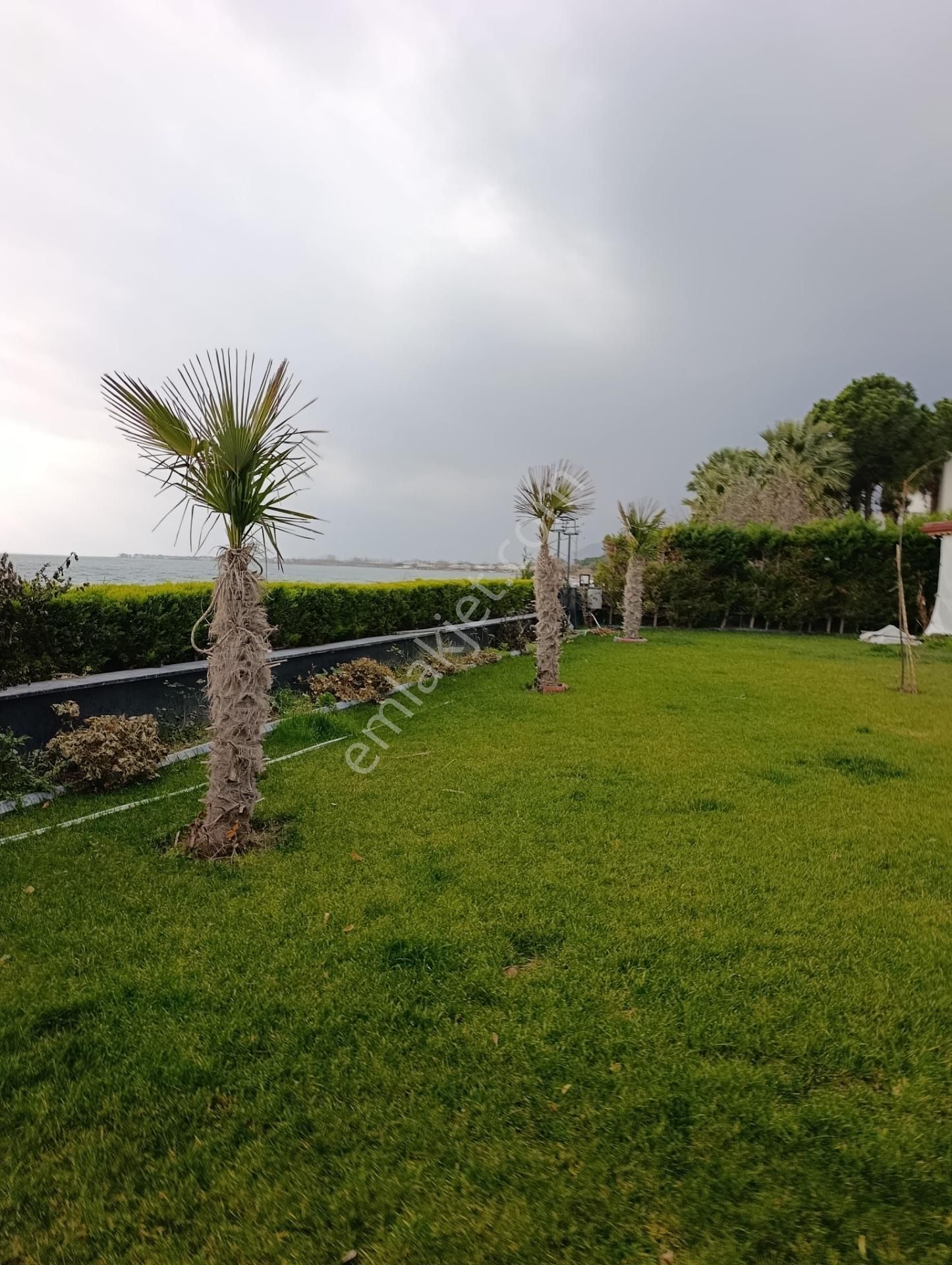 Edremit Körfezi Gürede Denize Sıfır, Özel Plajlı, Tam Müstakil