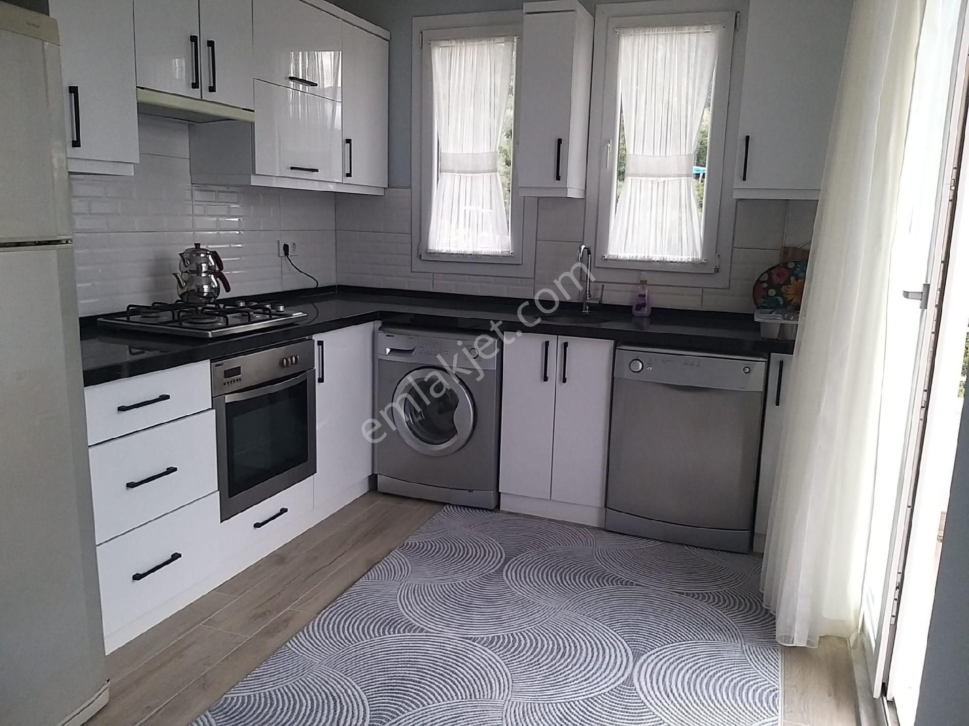 Patlagıçta Eşyalı Sıfır Binada Kiralık 2+1 Geniş Daire