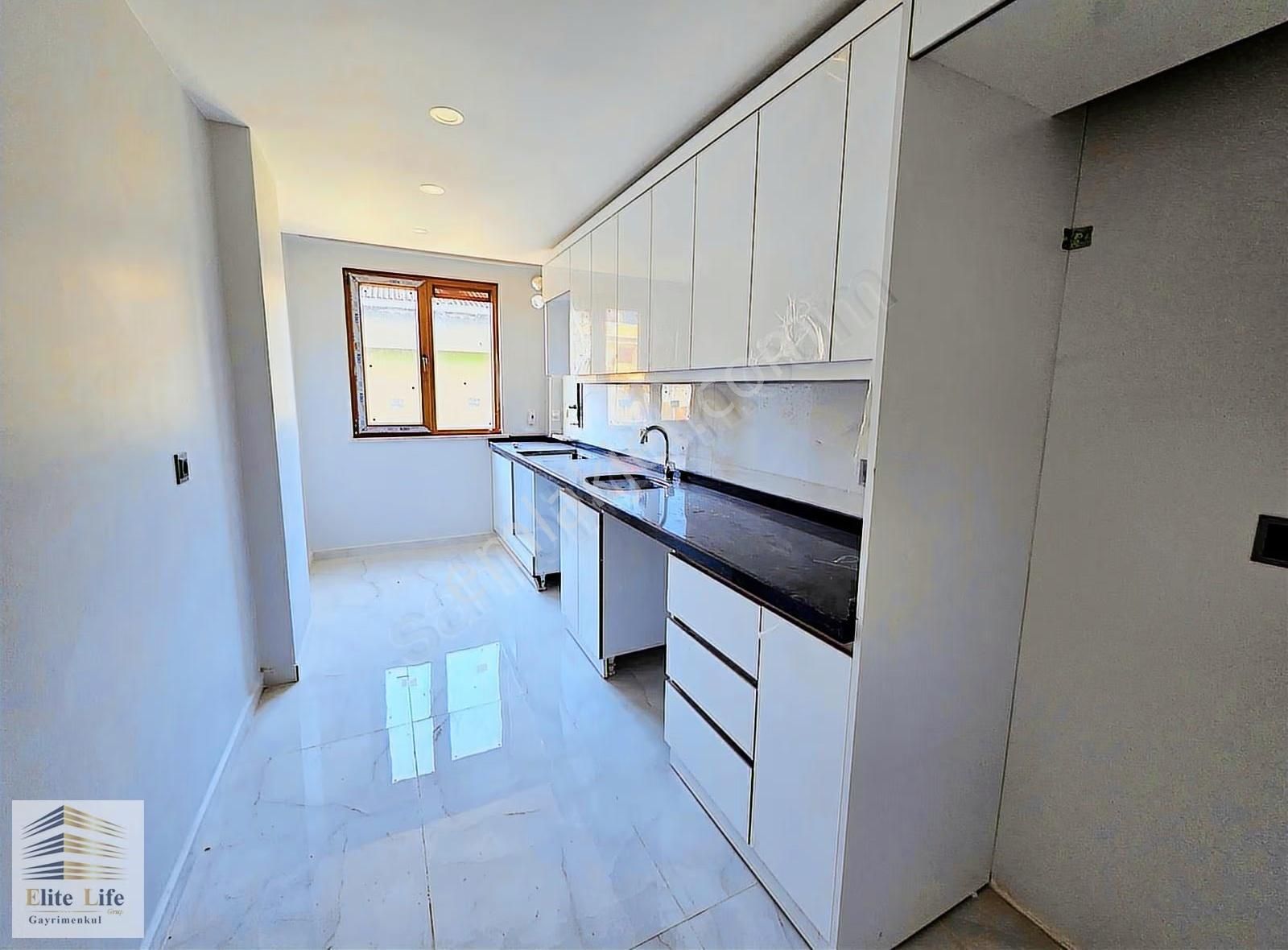 Avmlere Yürüme Mesafesi | Metroya 2 Dk | Sıfır 2+1 Ara Kat - Görsel 19