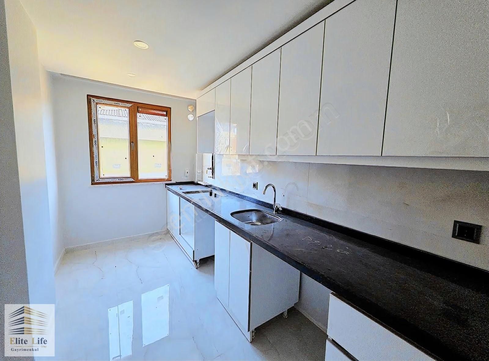 Avmlere Yürüme Mesafesi | Metroya 2 Dk | Sıfır 2+1 Ara Kat - Görsel 3