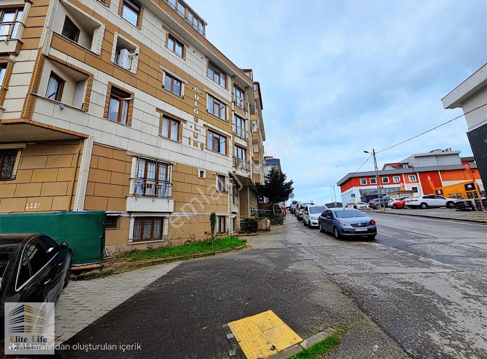 Çekmeköy Mimar Sinanda Ayrı Girişli, İskanlı 3+2 Çatı Dubleksi - Görsel 2