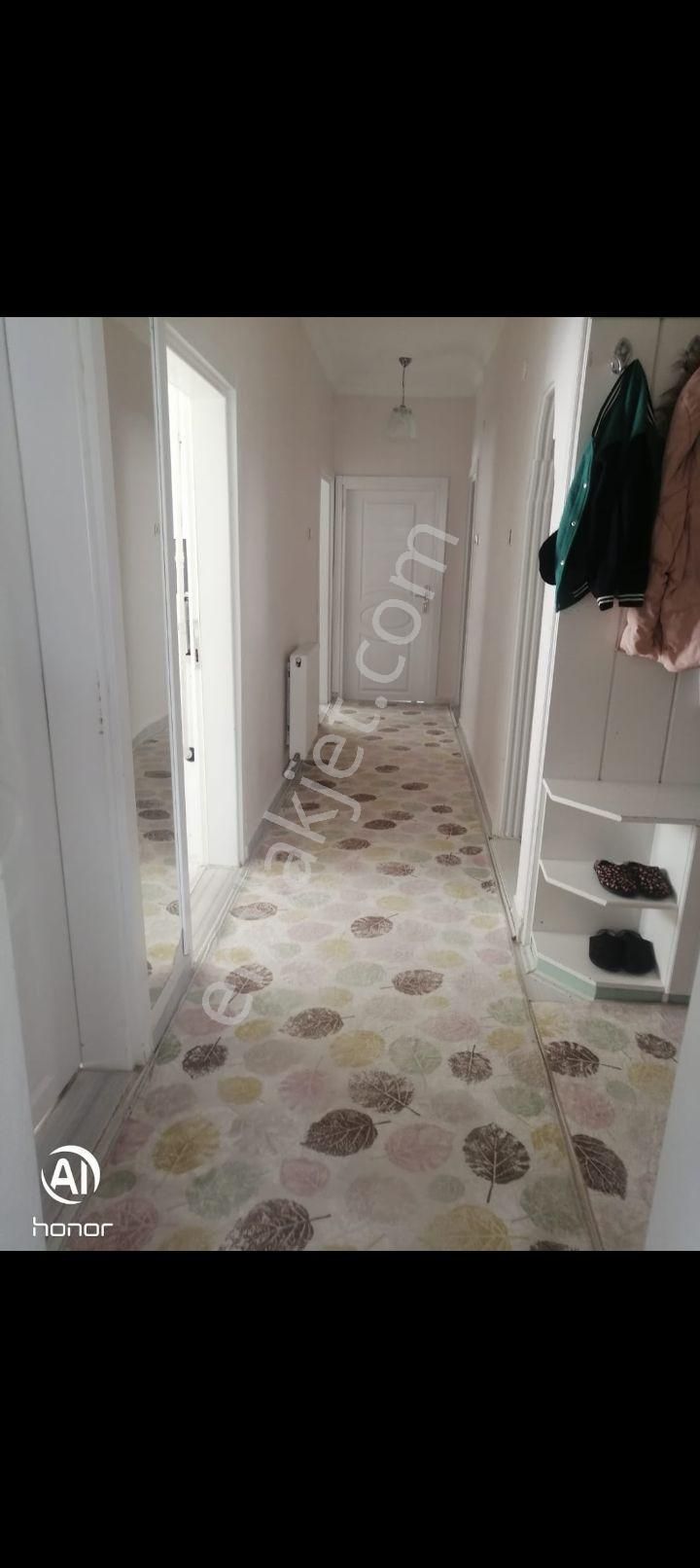 İstasyon Caddesinde - Görsel 2