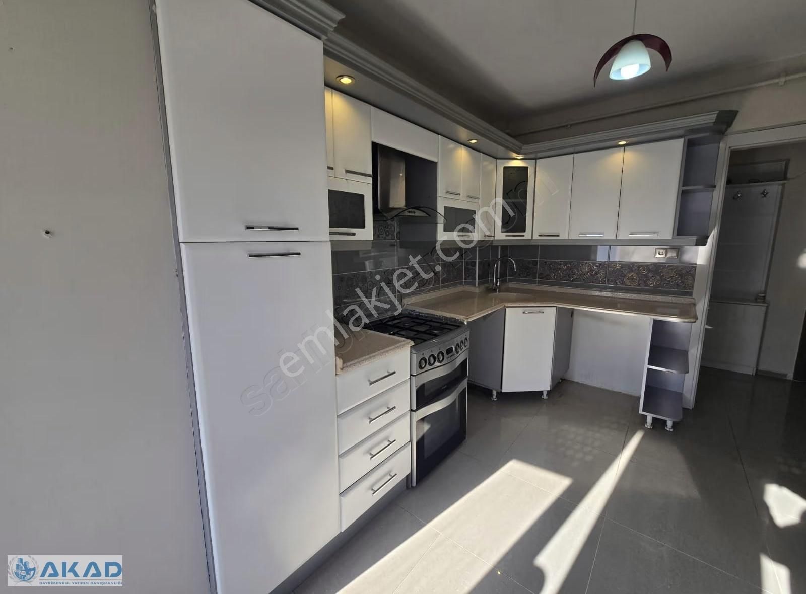 Güzelyalı Okulu Yakını 3+1 Doğalgazlı Otoparklı 130m2 Ara-kat - Görsel 5