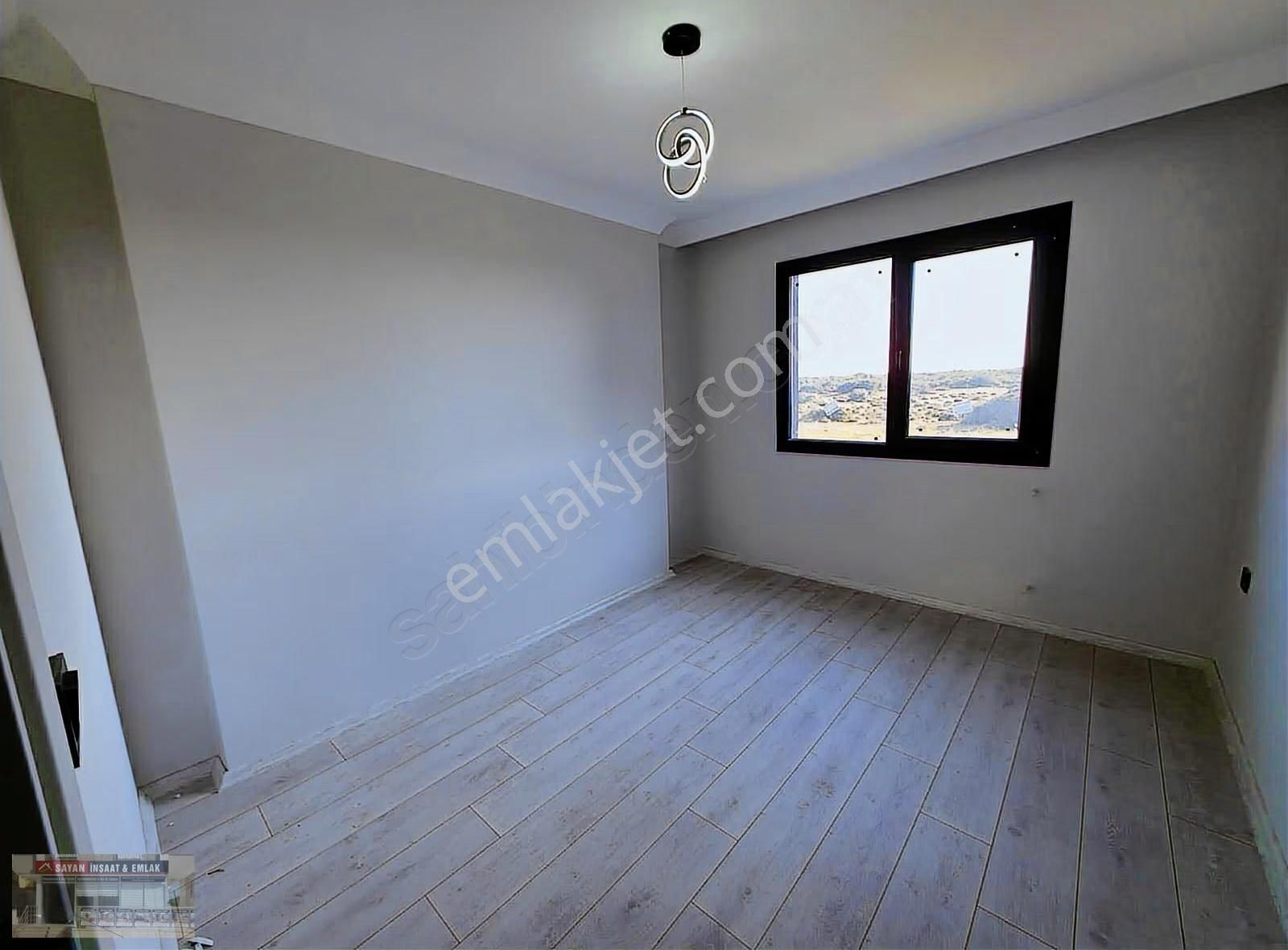 Efeler' De Sıfır Yapı 2+1 Açık Mutfaklı Asansörlü - Görsel 35