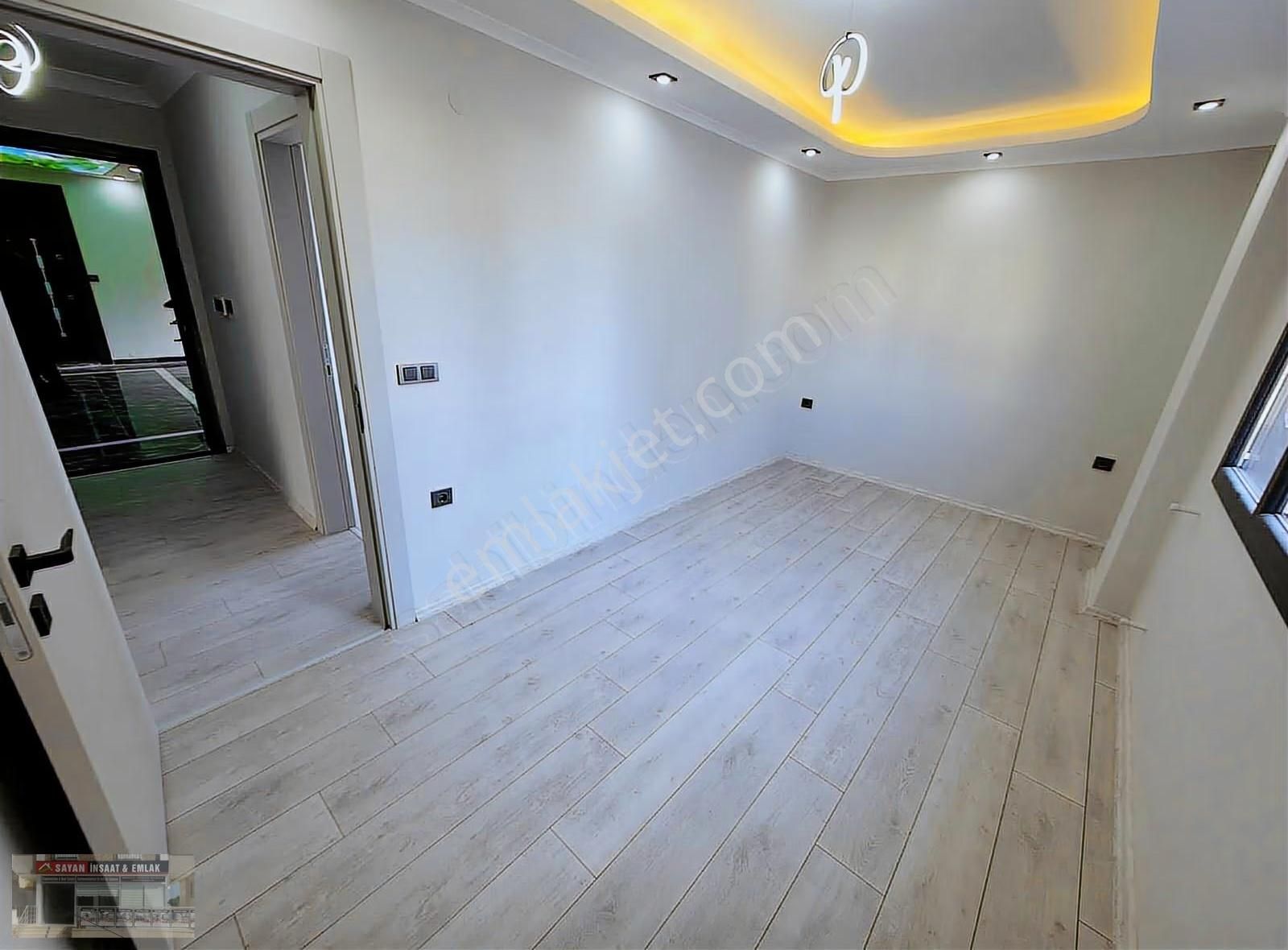 Efeler' De Sıfır Yapı 2+1 Açık Mutfaklı Asansörlü - Görsel 33