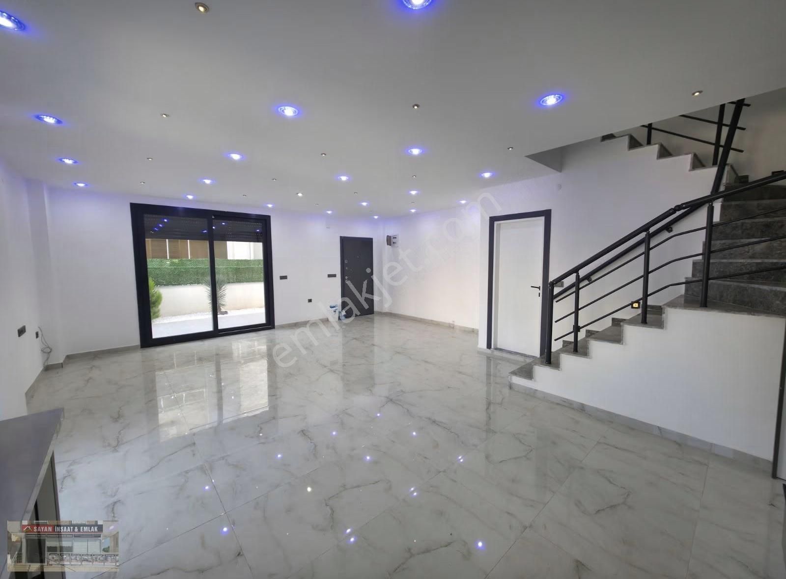 Didim Efeler' De 4+1 Ebeveyn Banyolu Müstakil Havuzlu Ön Cephe - Görsel 16