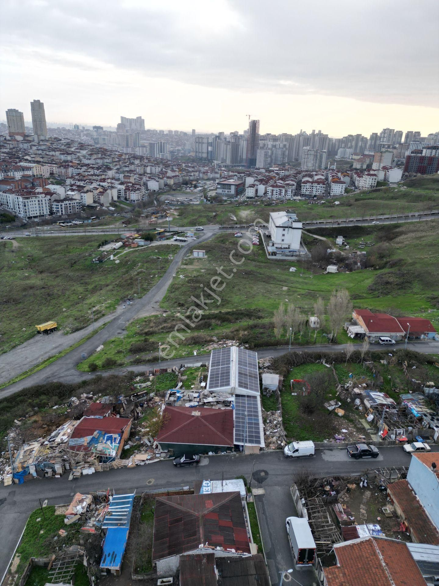 Bu Konum Kaçmaz!esenyurt Gökevlerde Yerleşim İçinde 150 M² Arsa