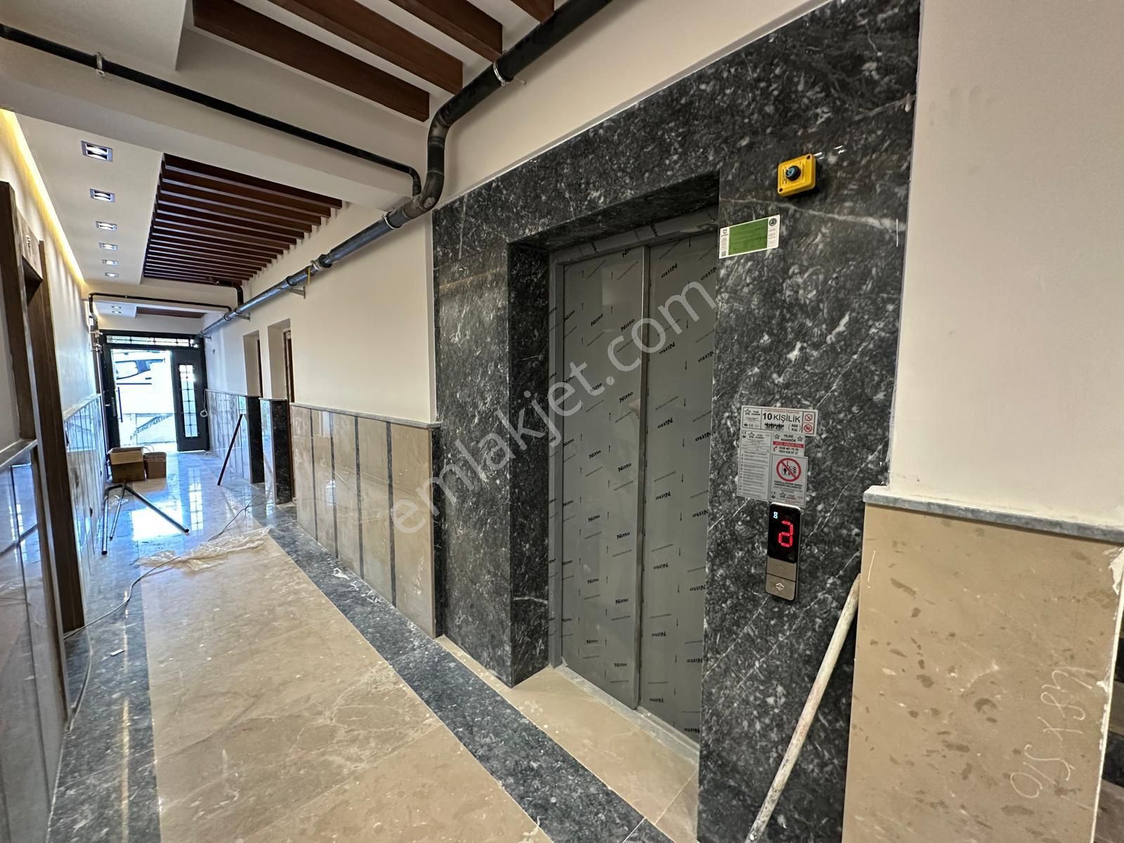 İzmir,ulukent-9-eylül Mahallesinde Satılık 1+1 Lüx Köşe Daire - Görsel 10