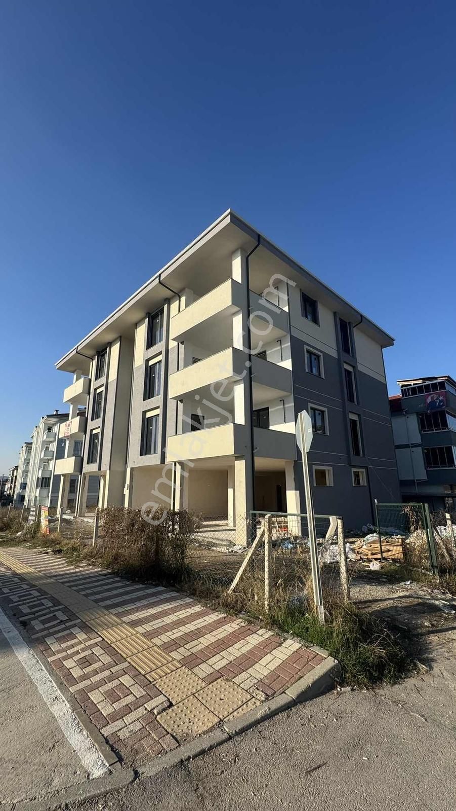 Bera Gayrimenkul Den 180m2 Lüx Daire