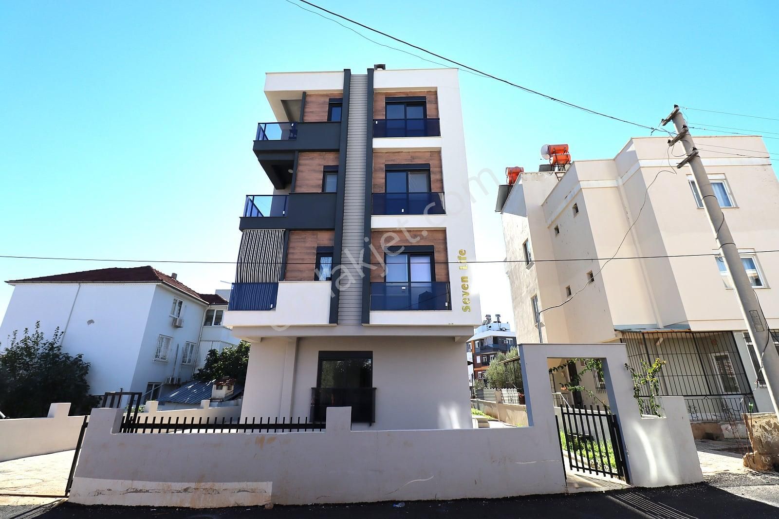 Kepez Gazi Mahallesi'nde Ankastre Ve Klimalı Sıfır Daire