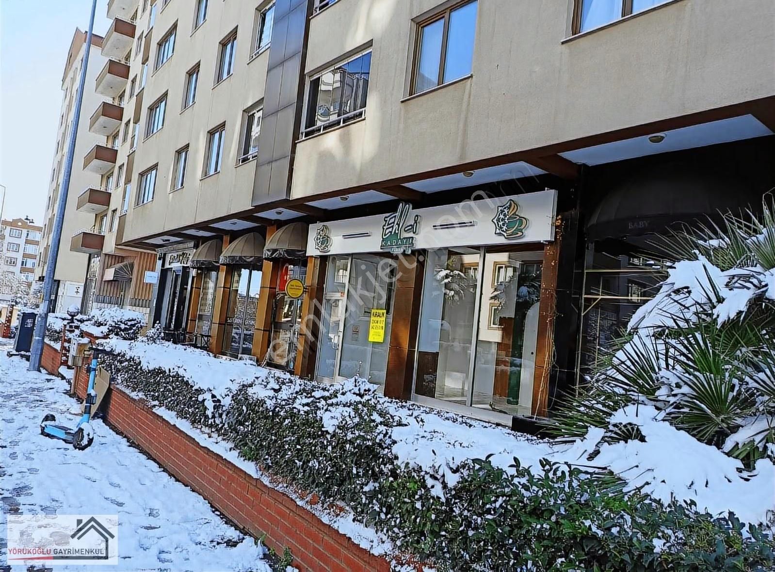 İhsaniye İsmetiye Caddesine Paralel Kiralık Dükkan - Görsel 15