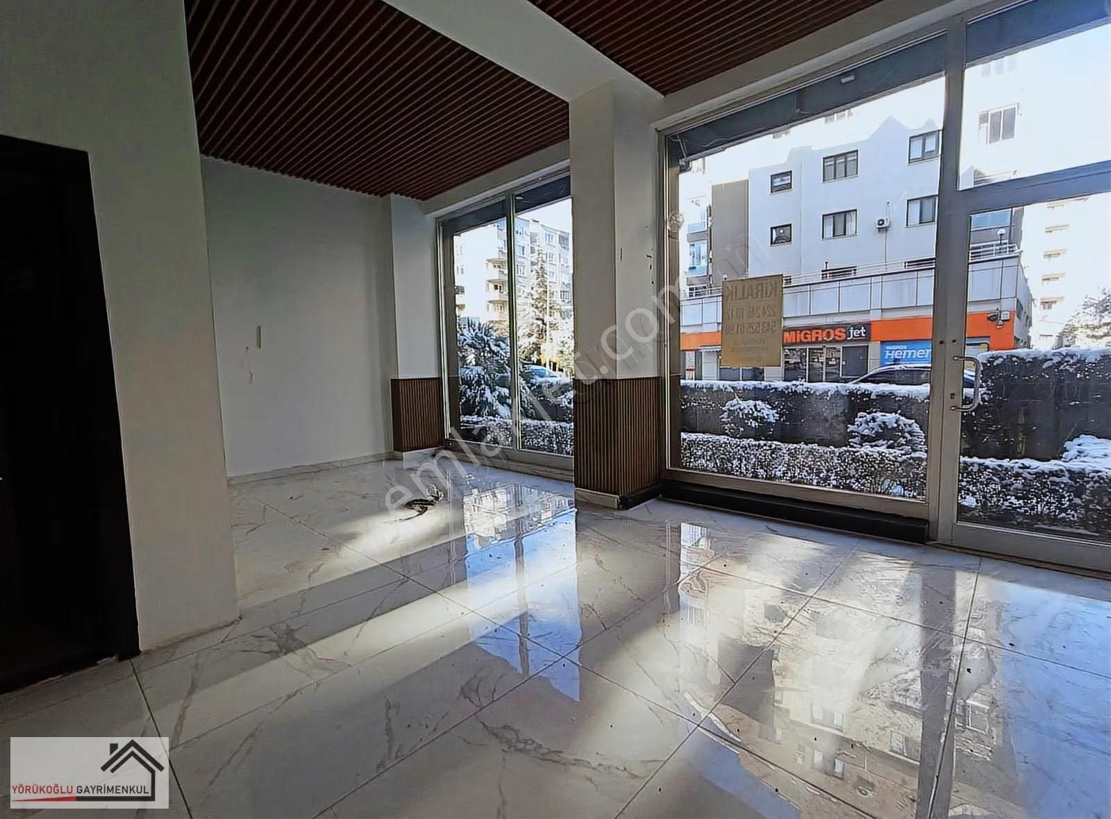 İhsaniye İsmetiye Caddesine Paralel Kiralık Dükkan - Görsel 13